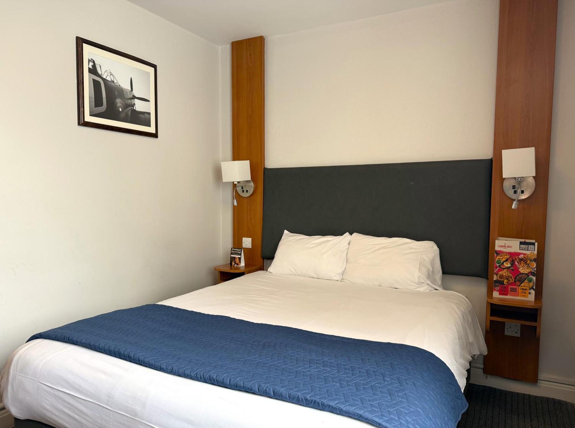 Double Room,1676818208:JPEG