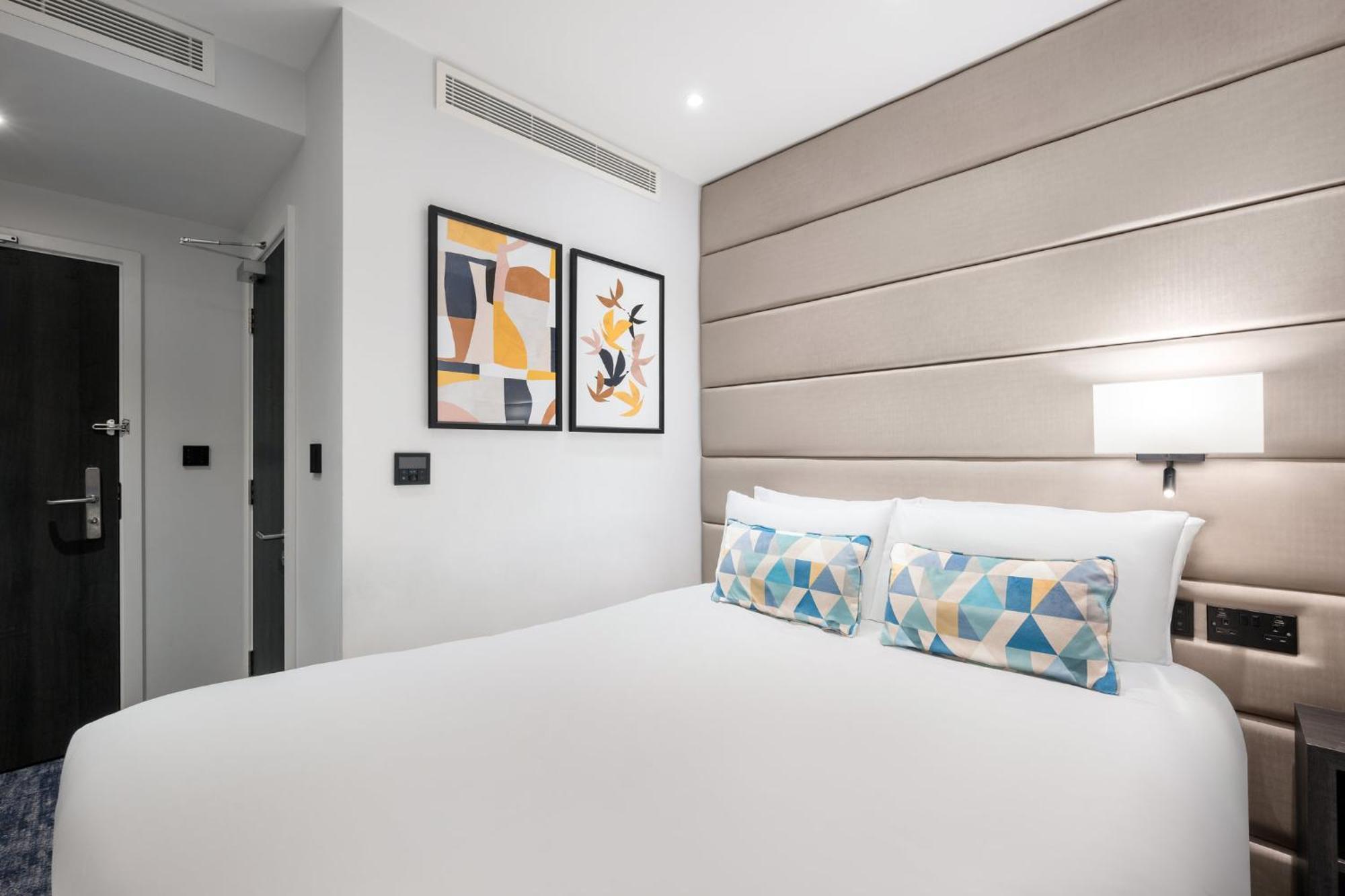 Standard Twin Room - Windowless