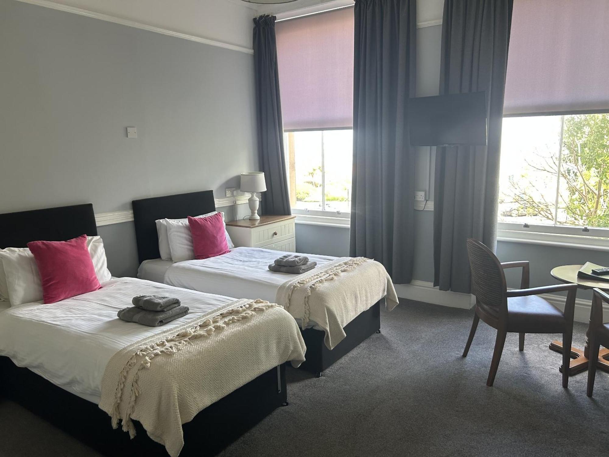 Deluxe Tweepersoonskamer met 2 Aparte Bedden