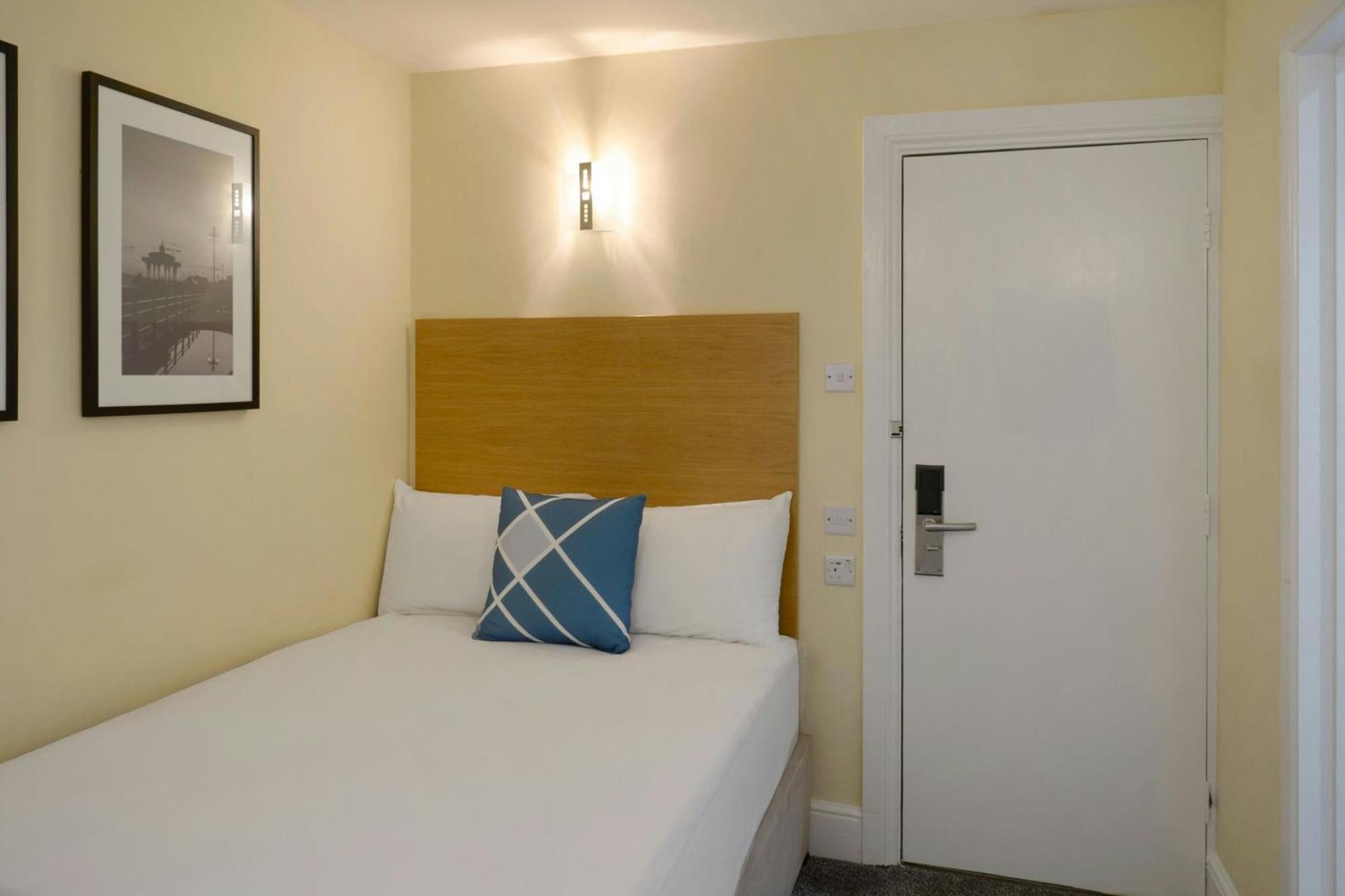 Chambre Simple Standard avec Lits Jumeaux