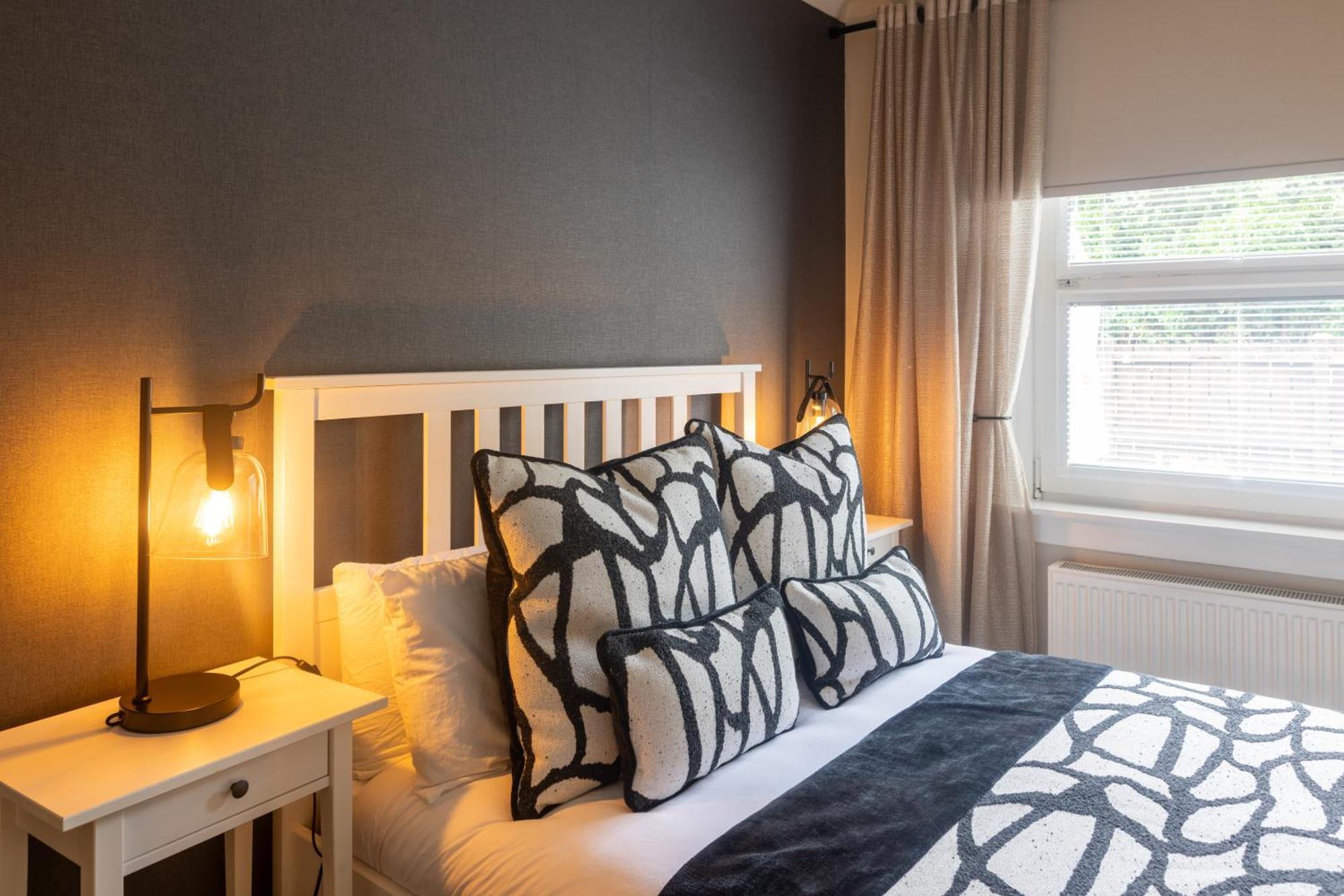One-Bedroom Apartment with Garden