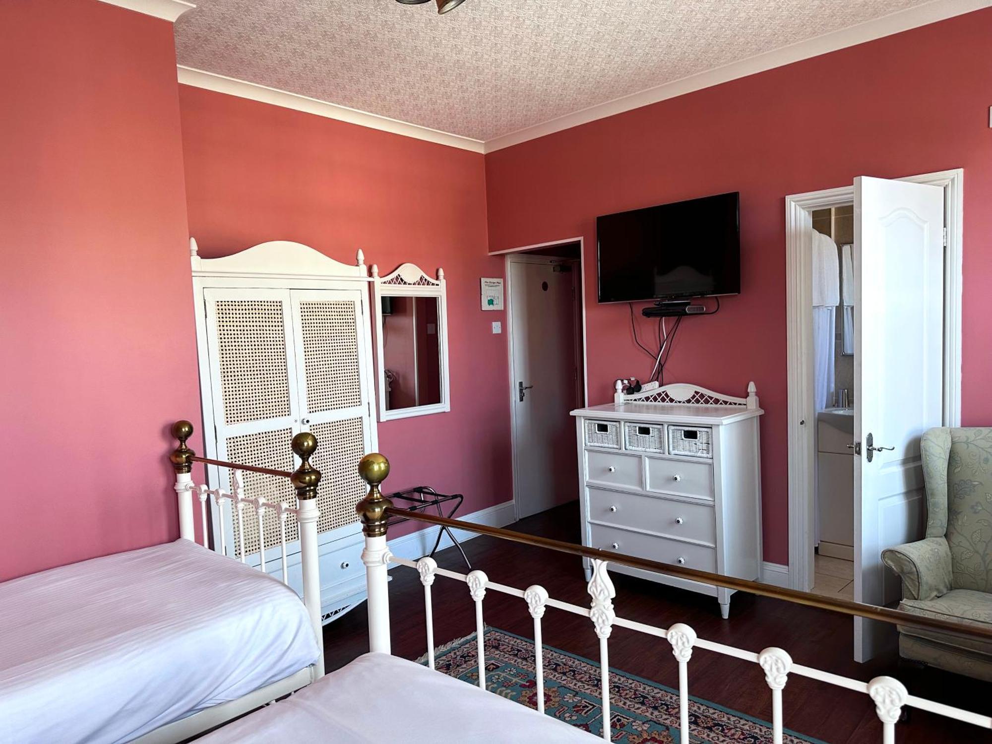 Habitación Triple Básica