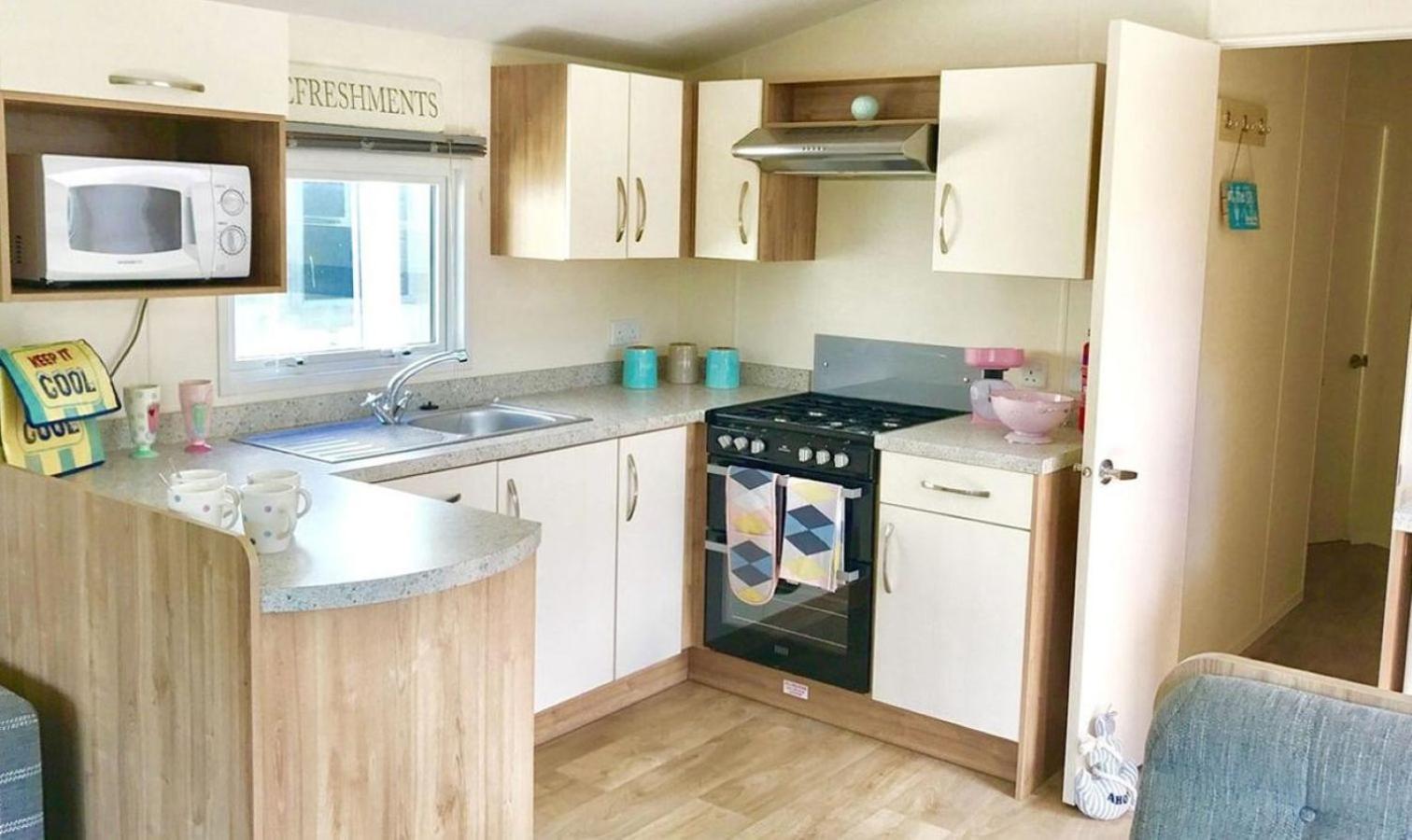  8 Berth Superior Caravan Pet Friendly