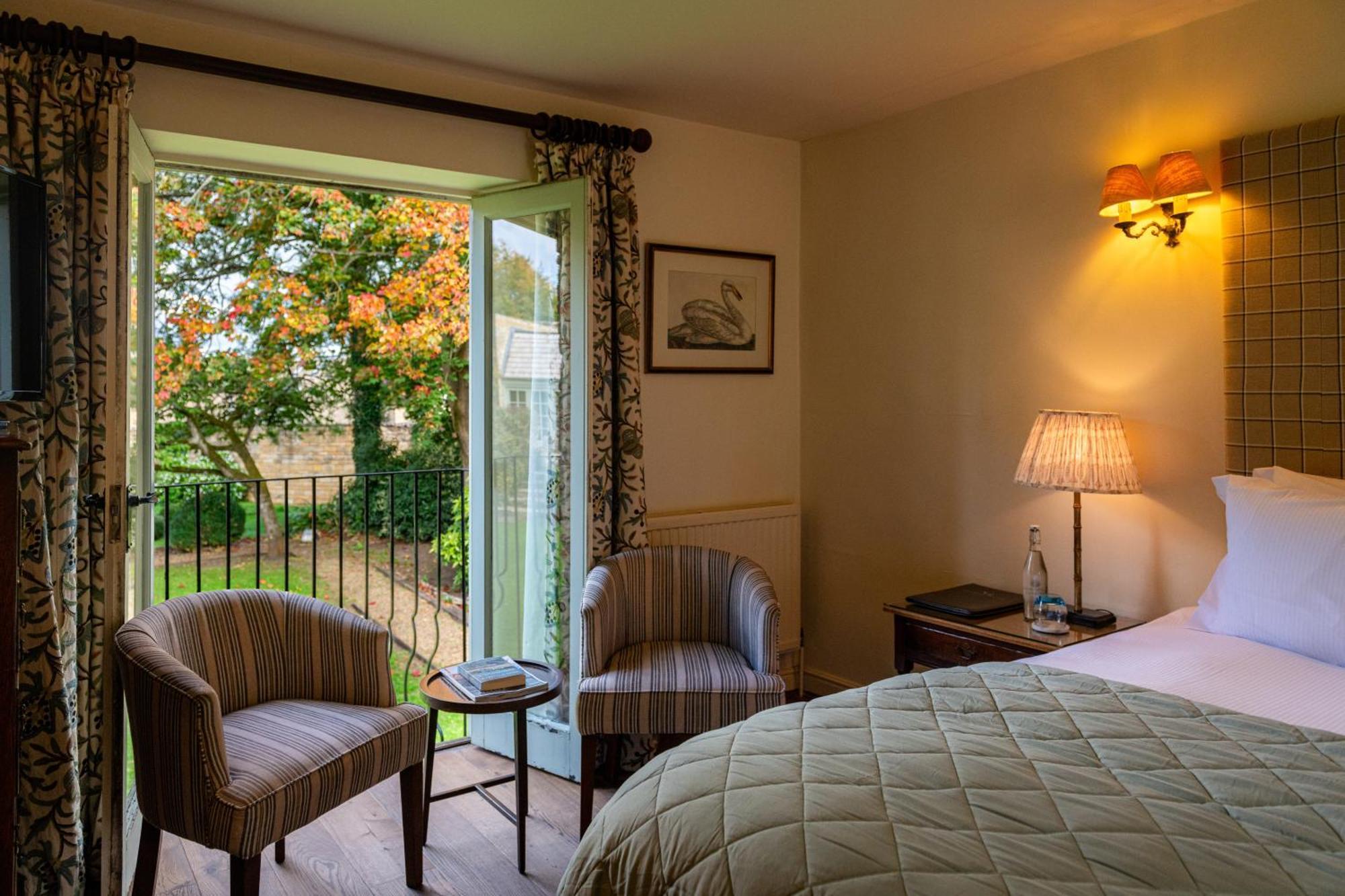 Classic Garden Room,1716976094:JPEG