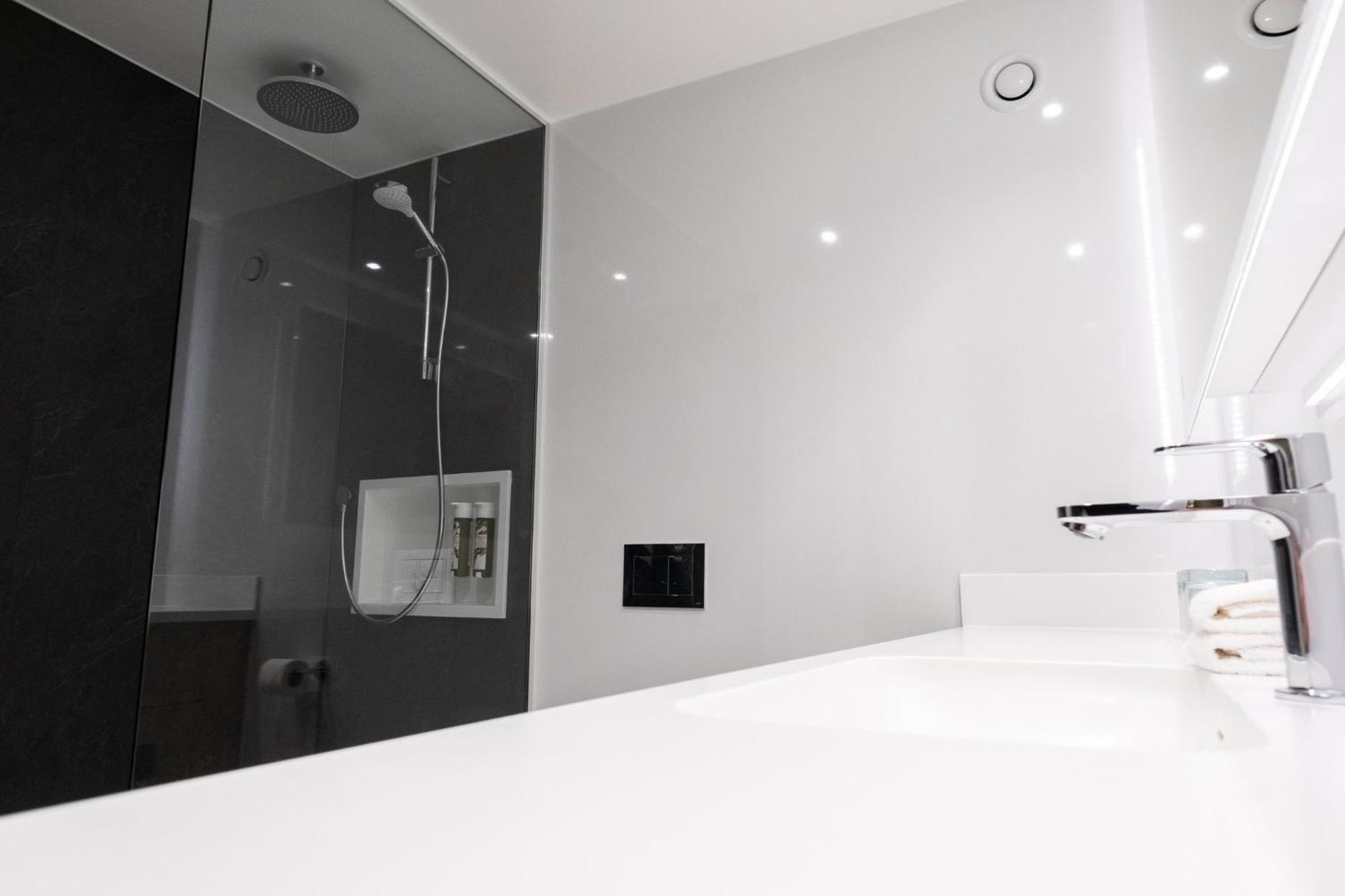 Twin Room, 2 Double Beds