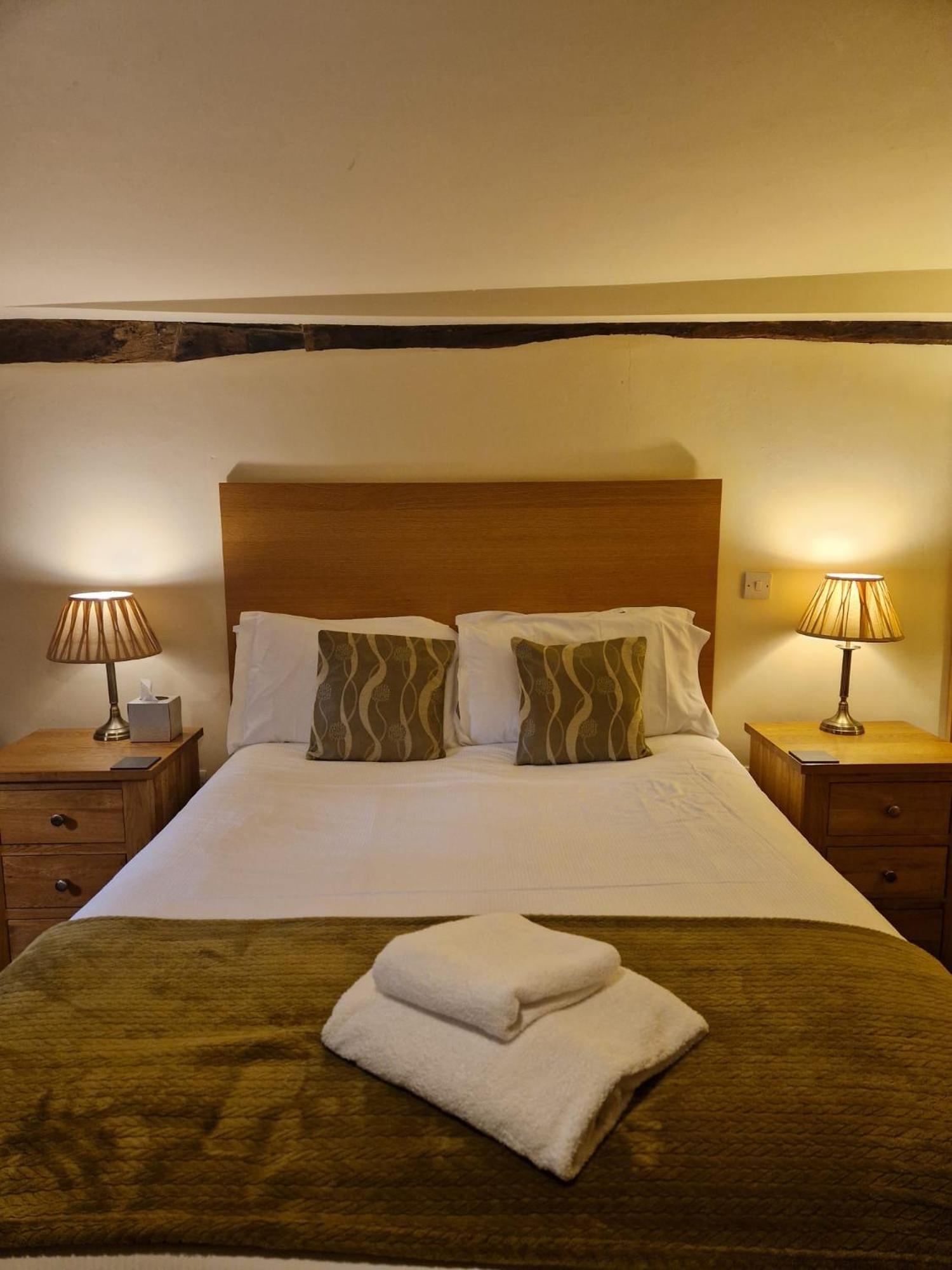 Standard King Room
