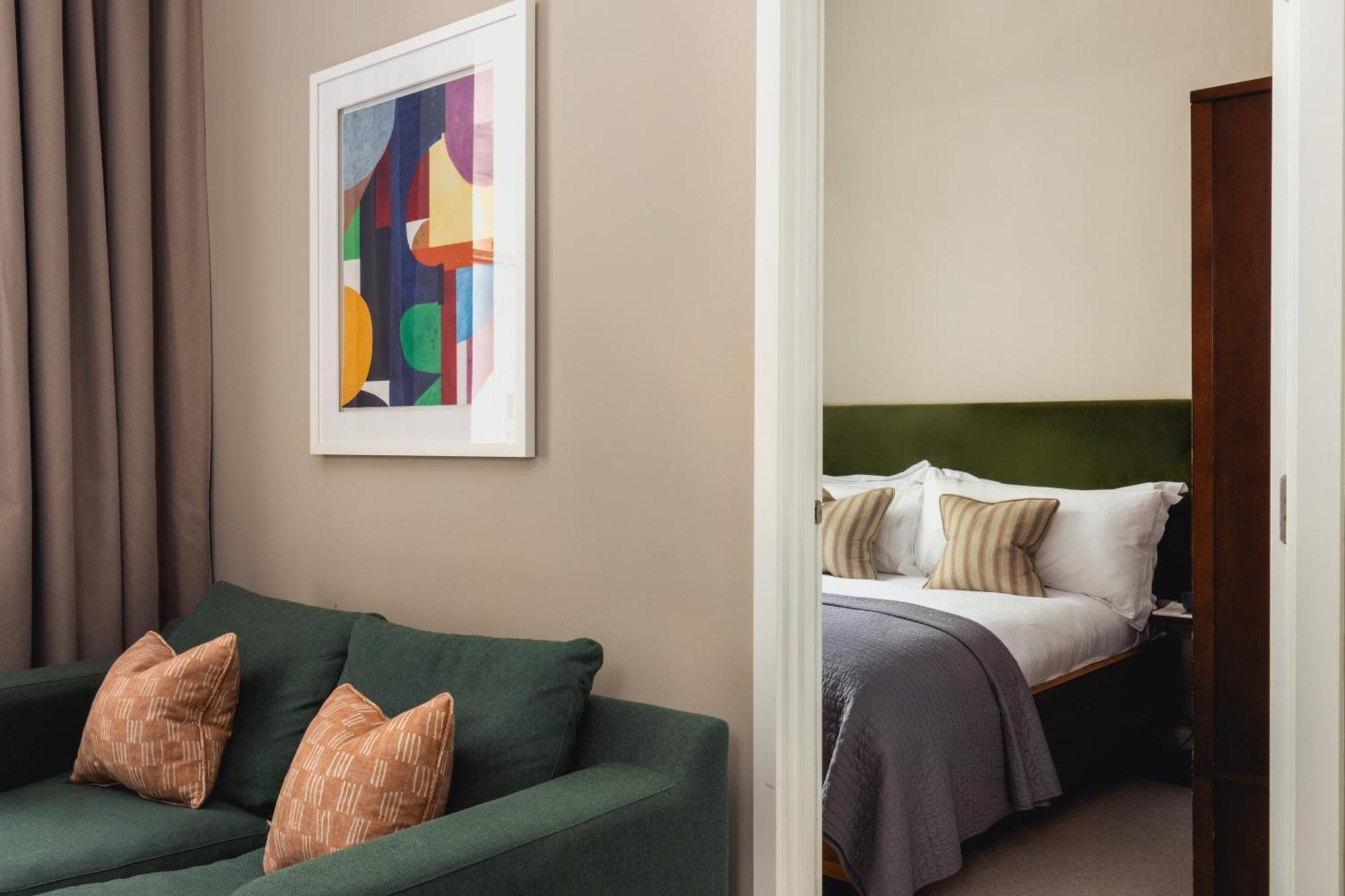 One-Bedroom Apartment,1722943559:JPEG