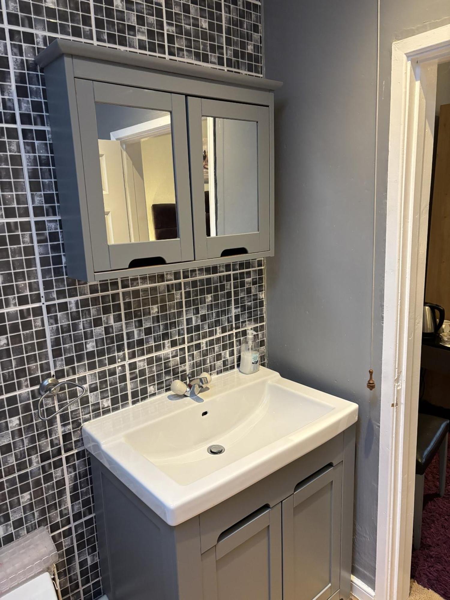 Triple Room with Shower