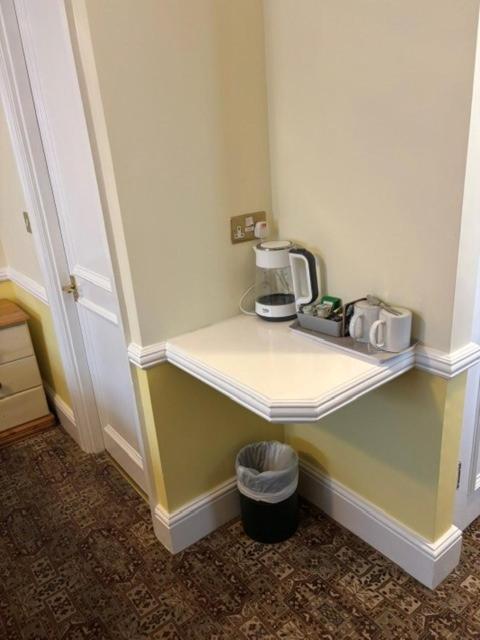 Family Room Bathroom,1730062048:JPEG