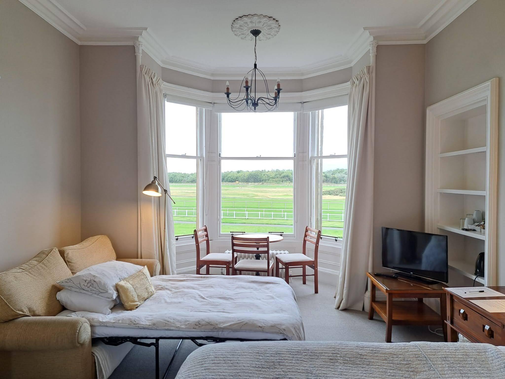 Double Room with Shared Bathroom