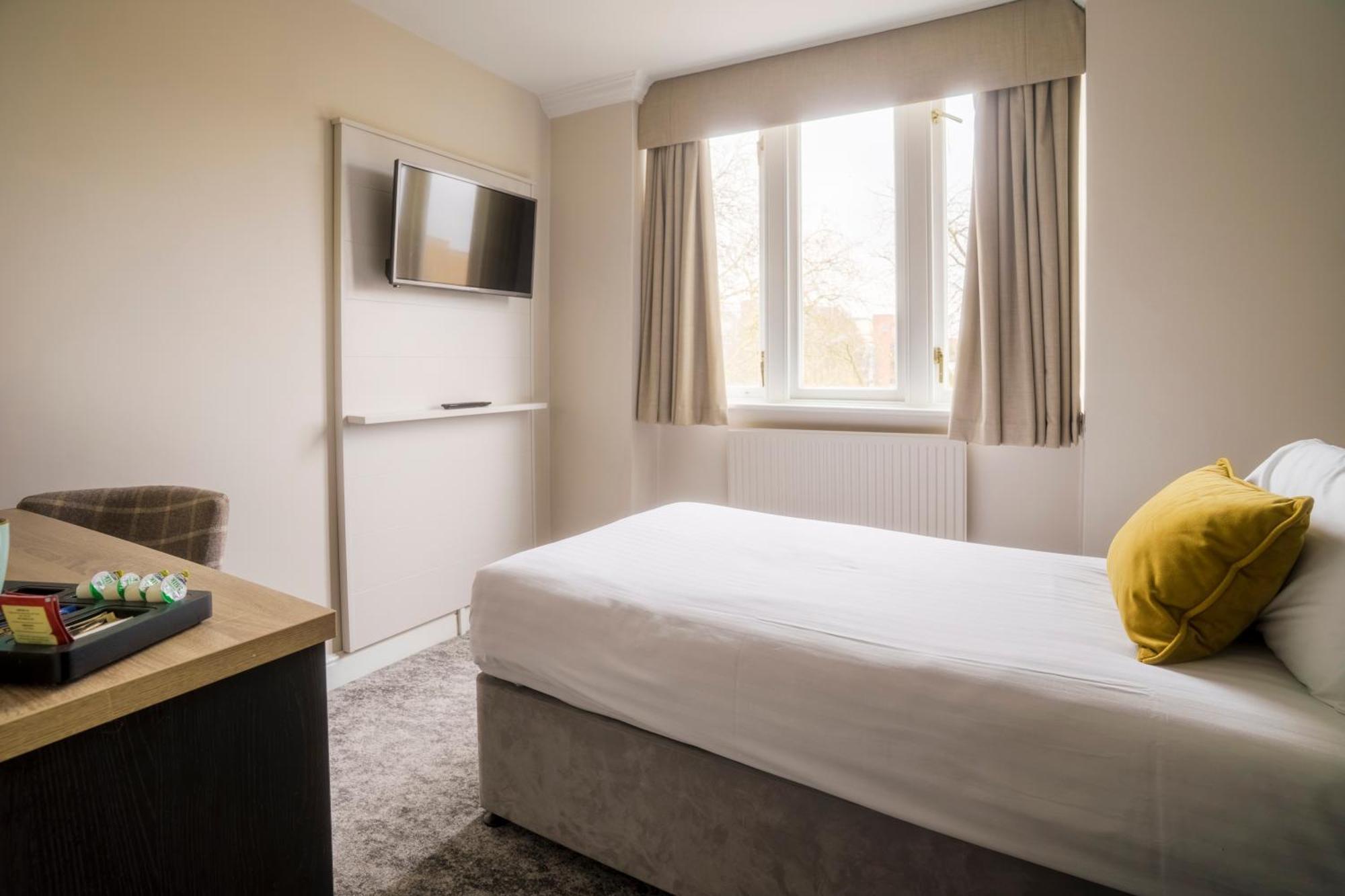 Cosy Single Room