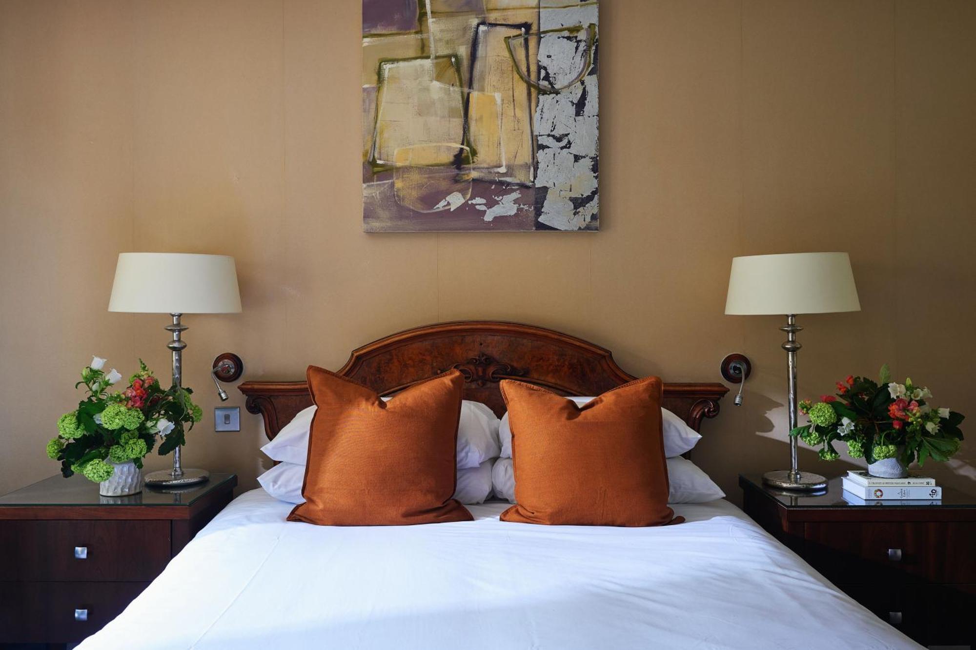 Classic Double or Twin room with Feature