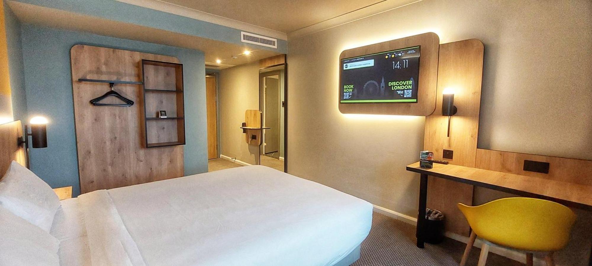 Double Room,1742567464:JPEG