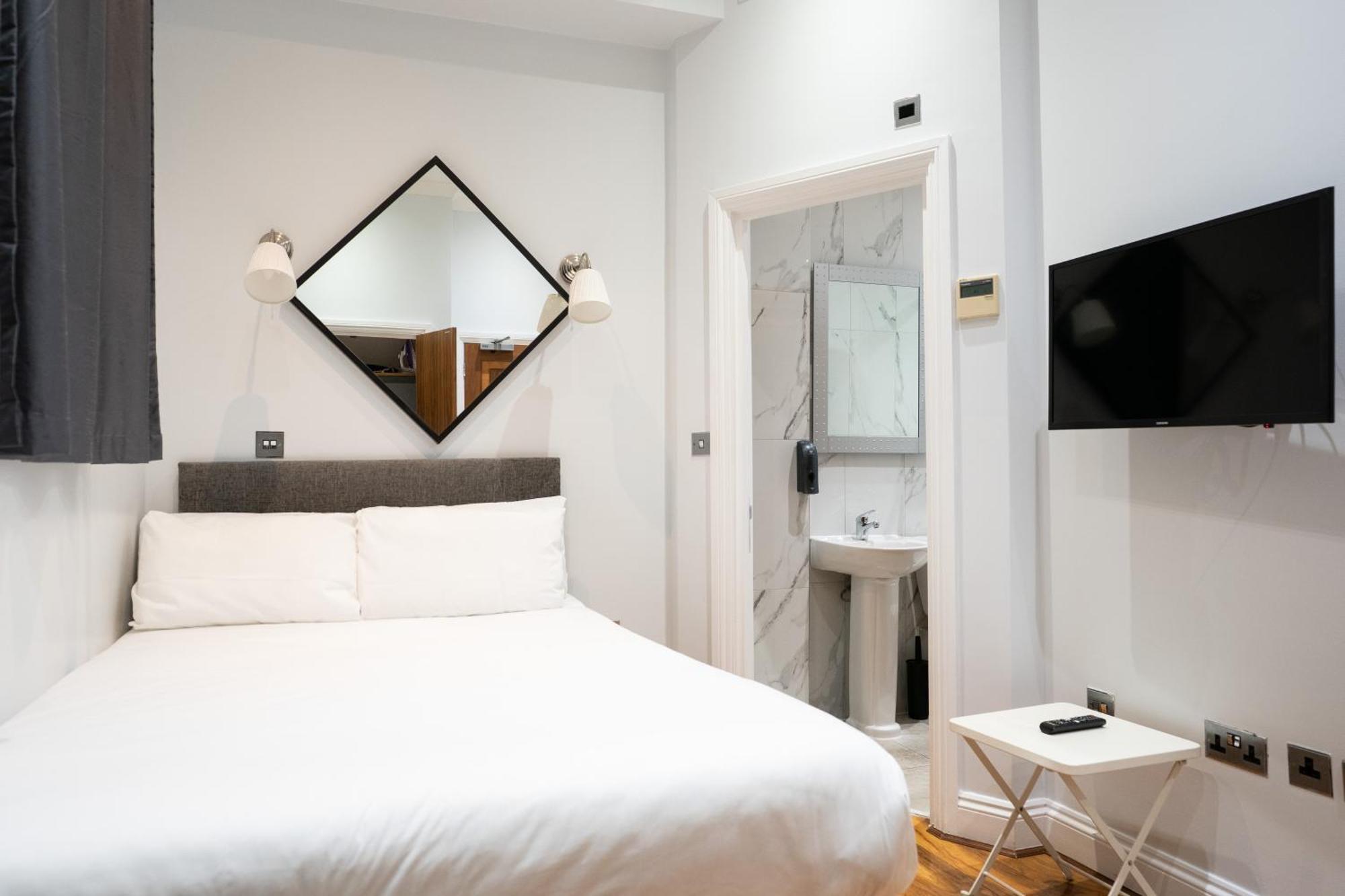 Cosy Double Room – No Window,1742600256:JPEG