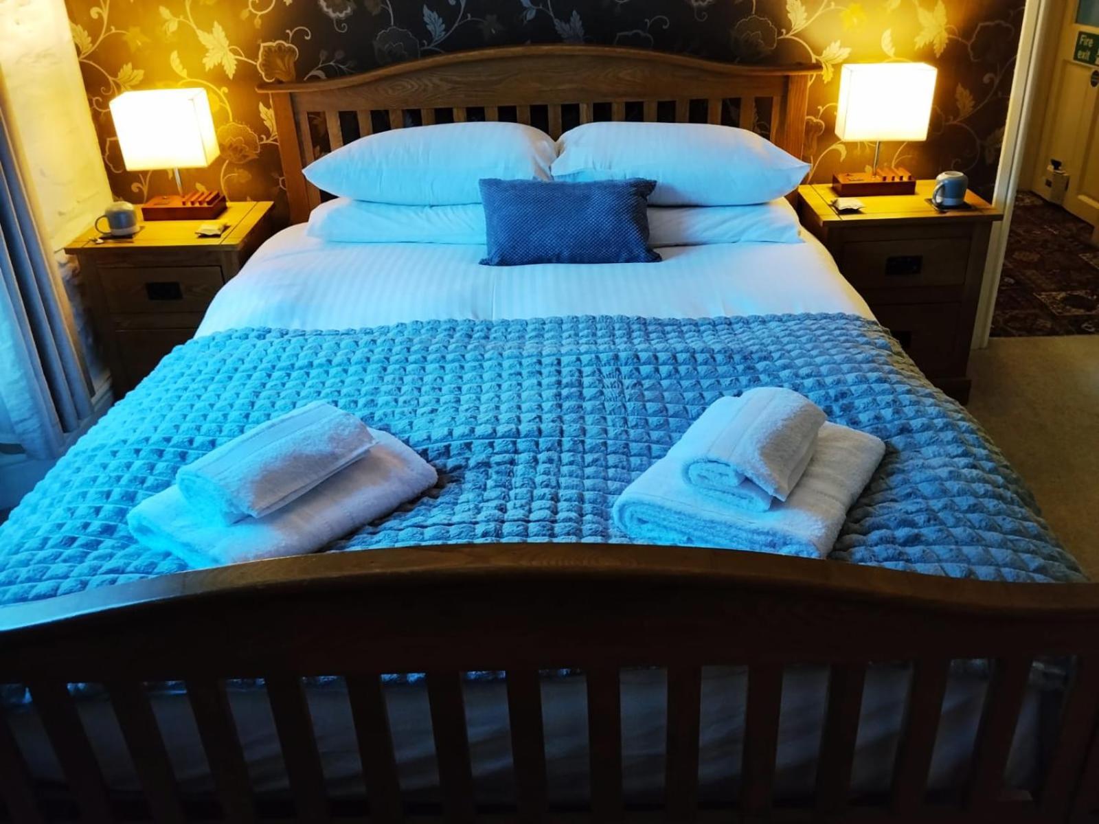 Superior King Room,1742695606:JPEG