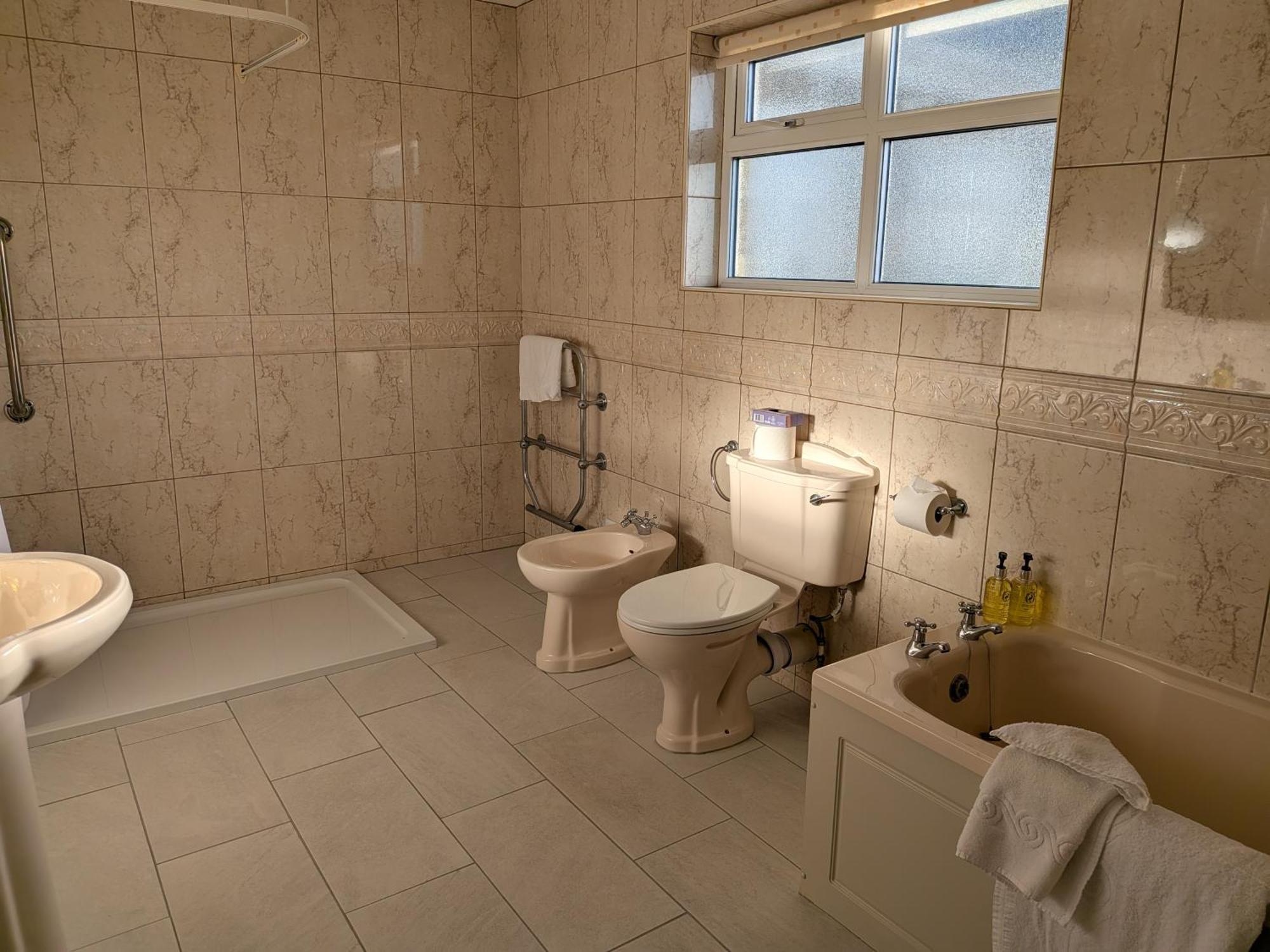 Superior Double Room,1742849534:JPEG