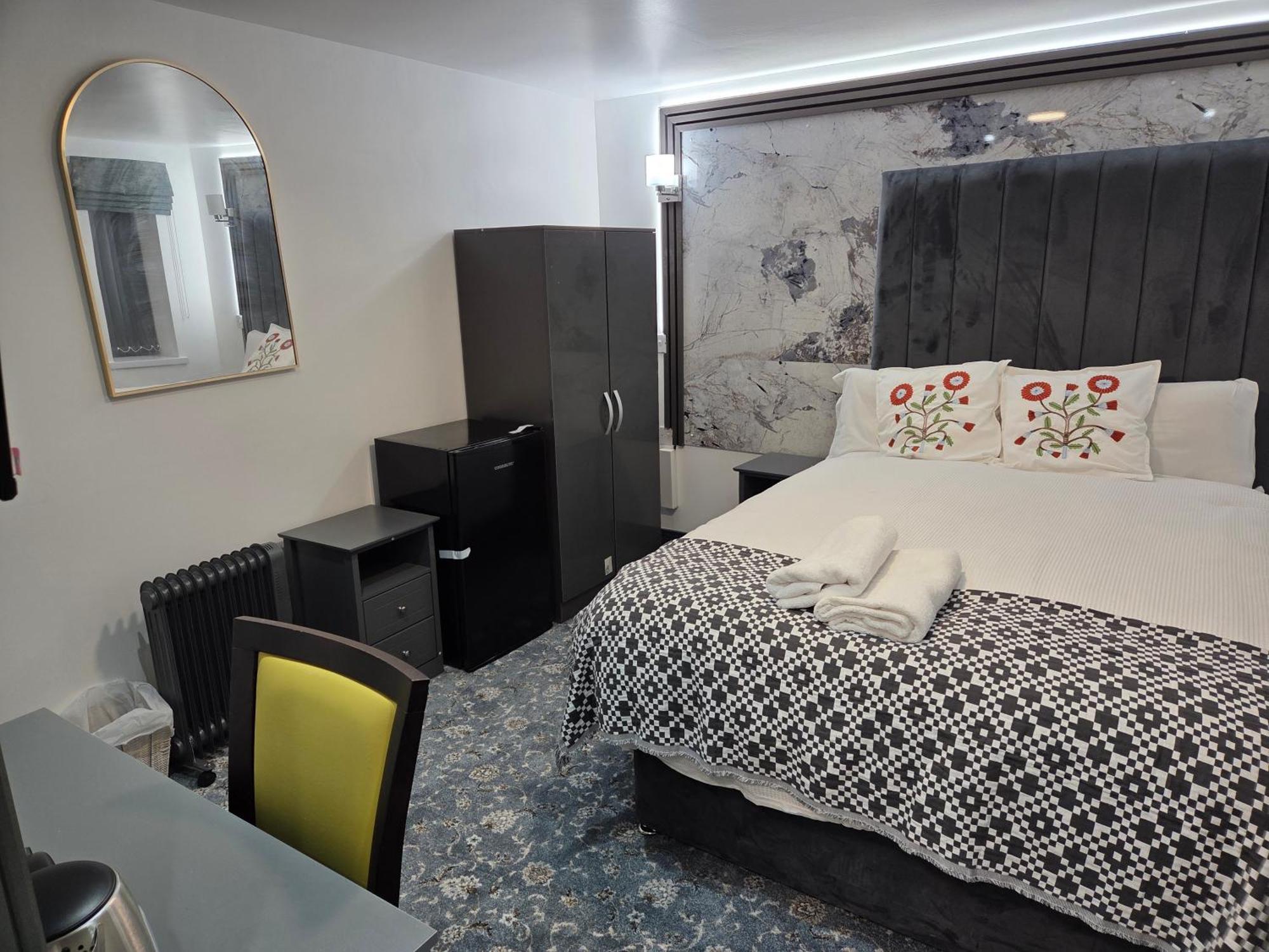 Budget Double Room,1765449067:JPEG
