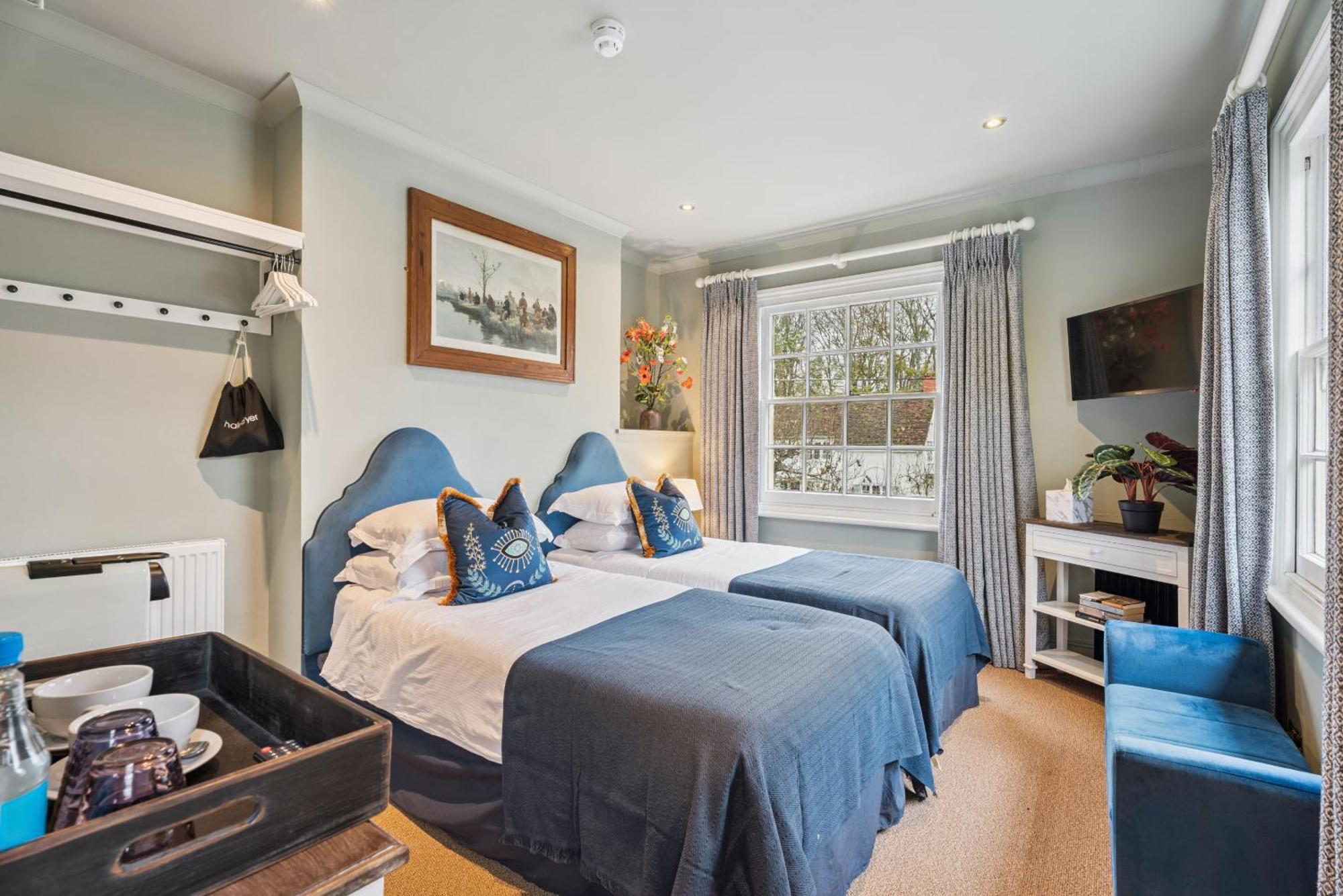 Superior Twin Room