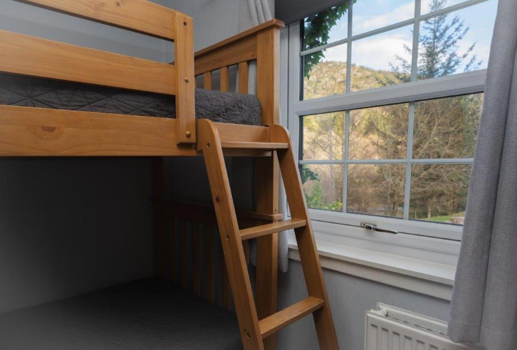 Family Room (2 Adults + 2 Children)