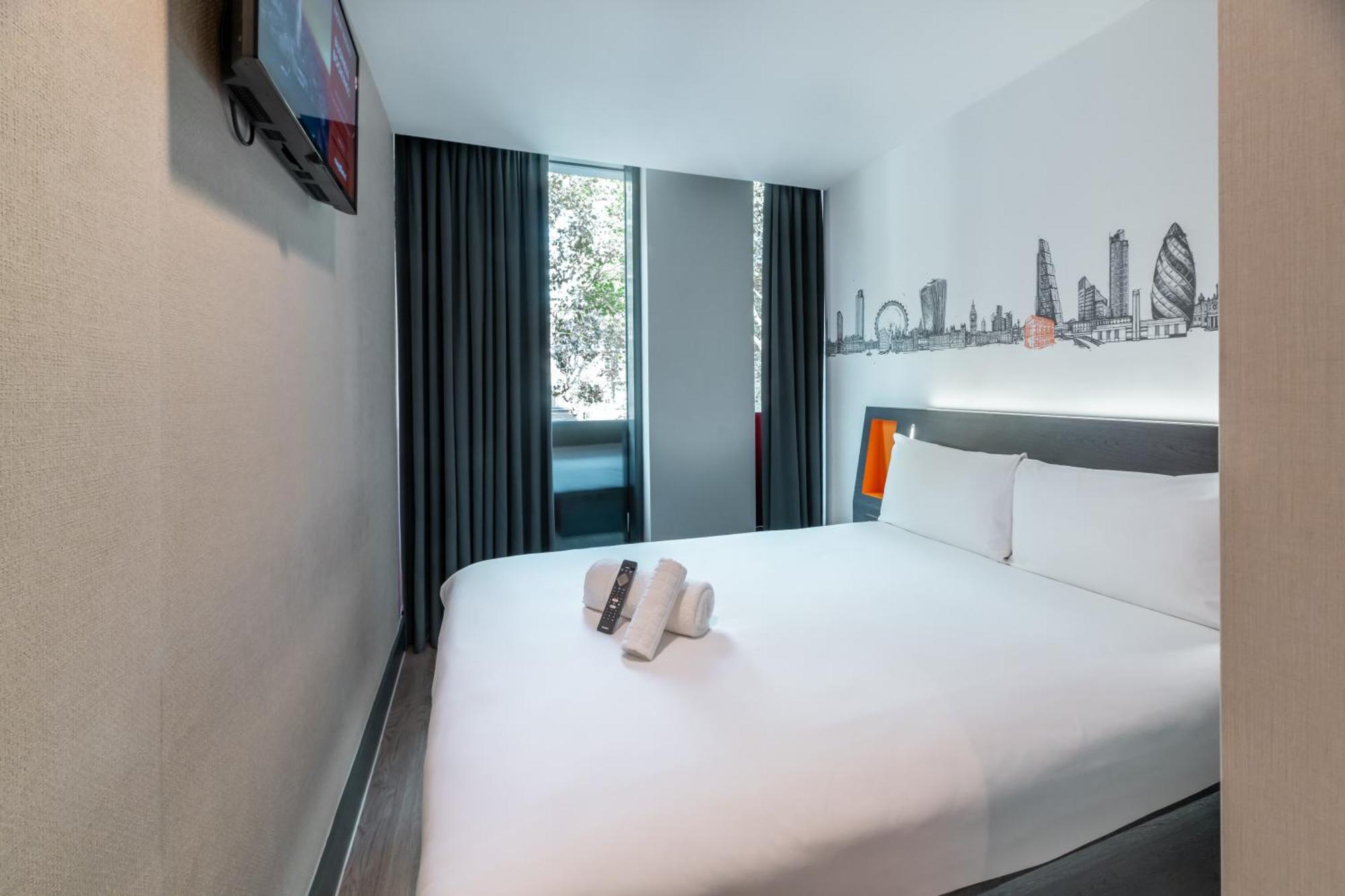 Chambre Double avec Fenêtre