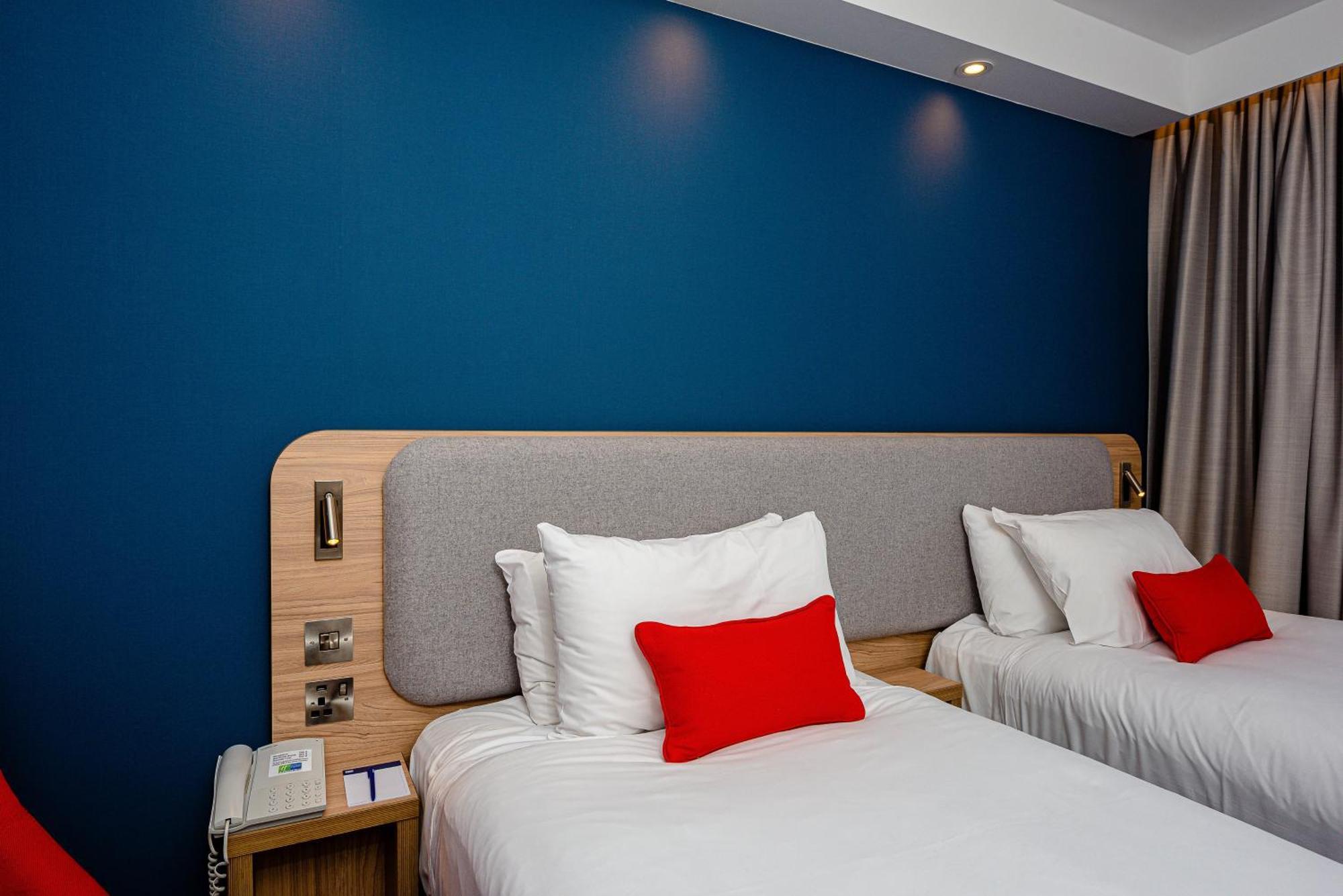 Standard Twin Room Hot
