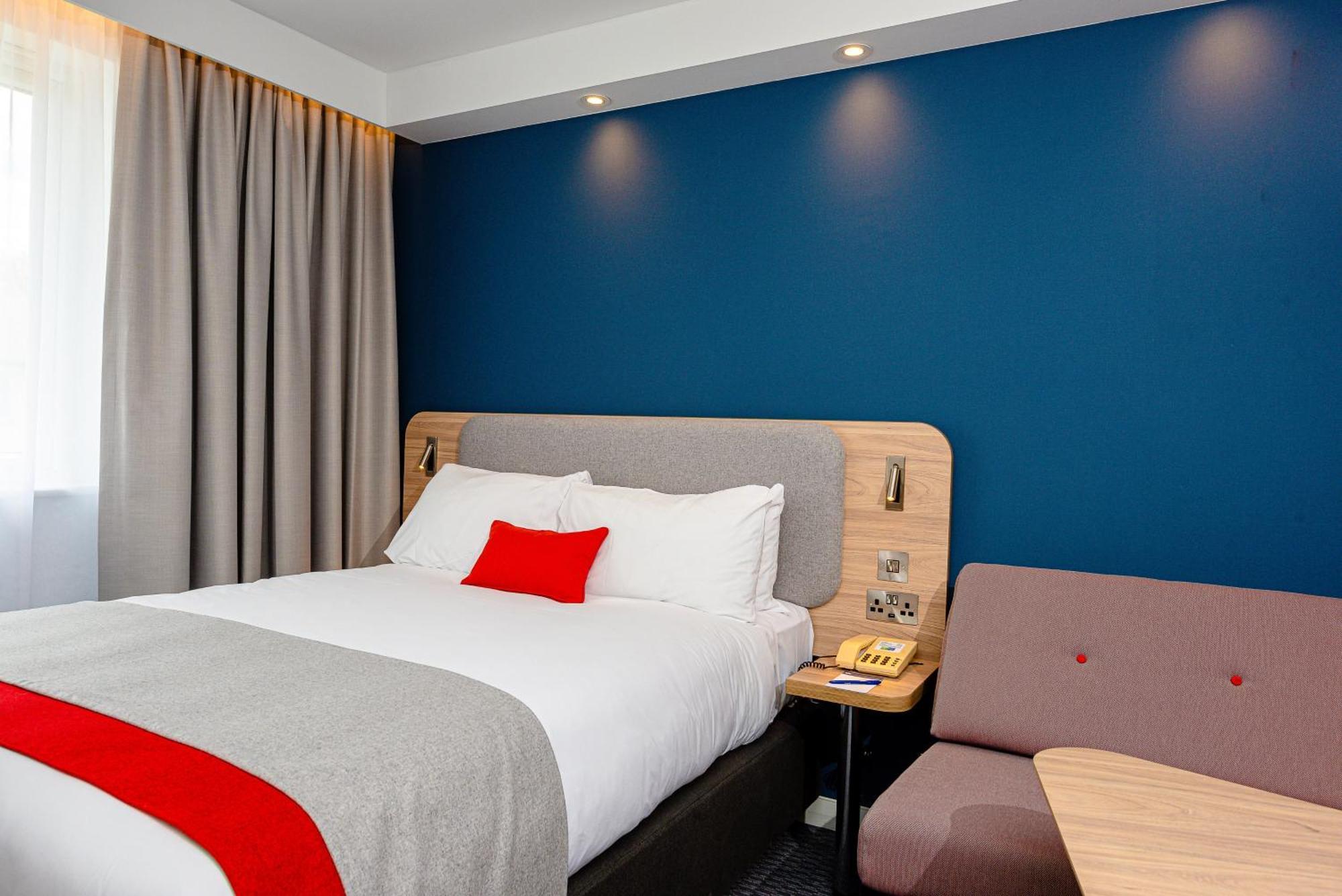 Standard Double Room Sofa Bed Hot