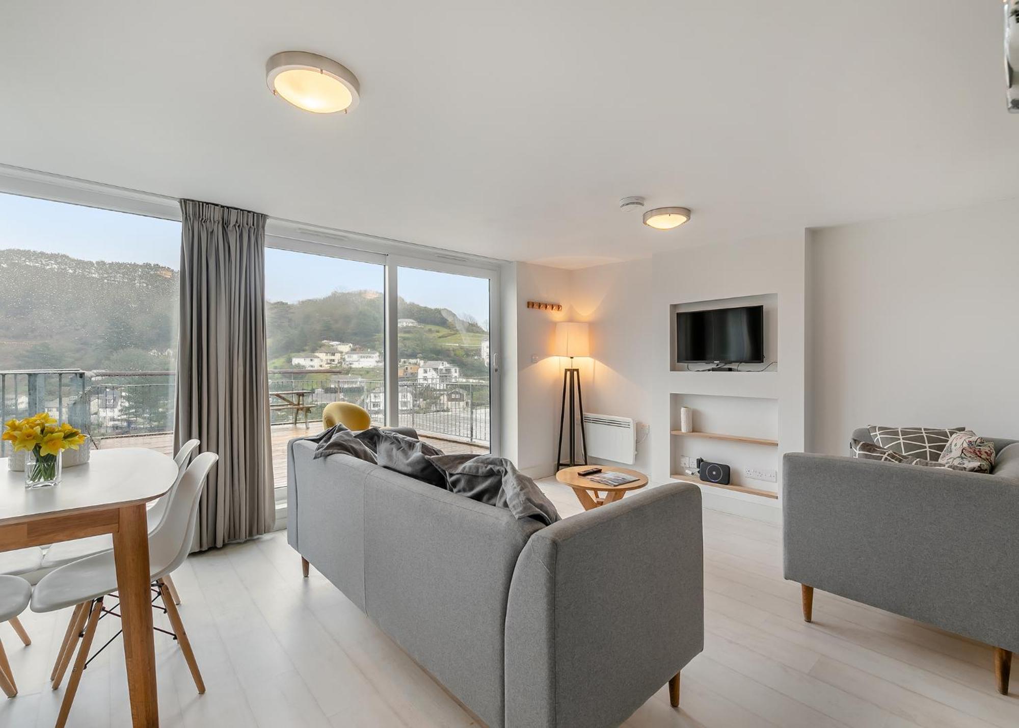 One-Bedroom Apartment,1758408636:JPEG