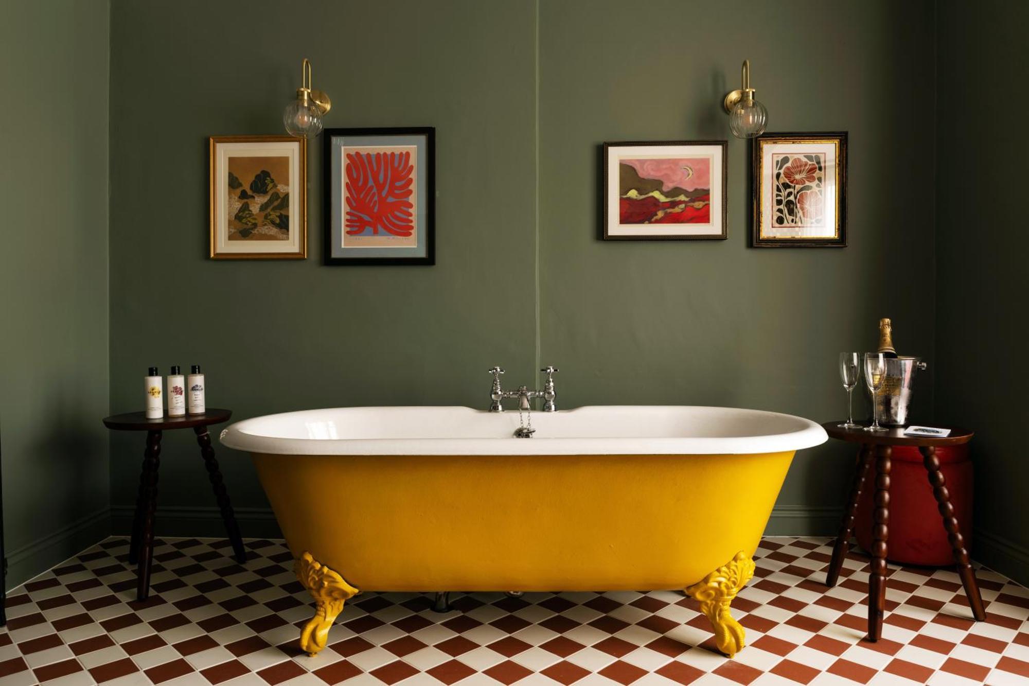 Deluxe King Room,1758563050:JPEG