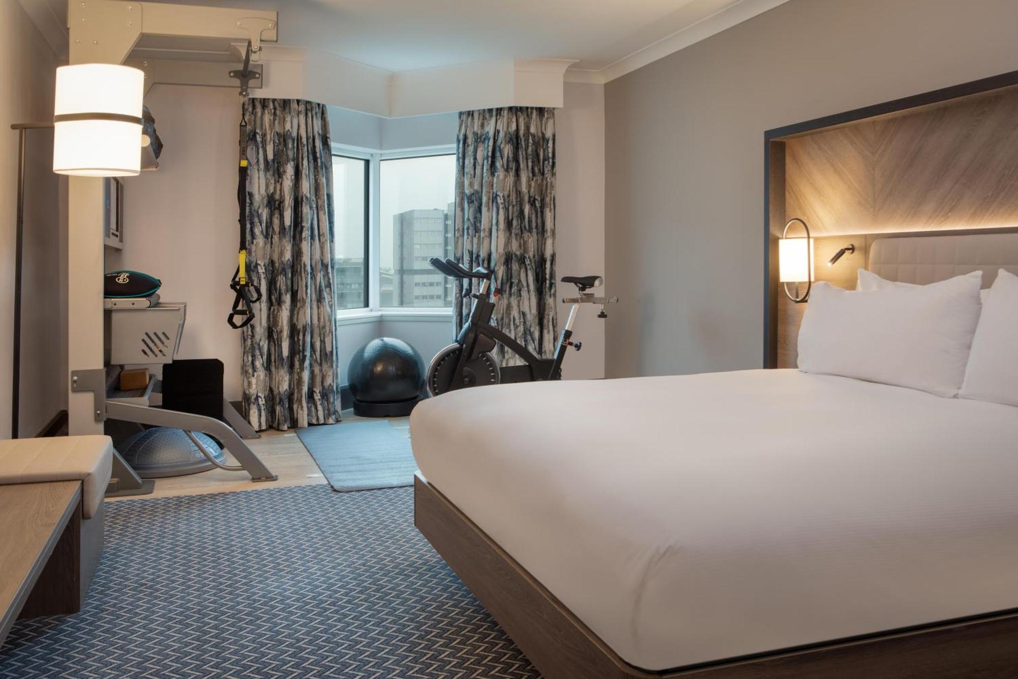 Fitness Kamer met Kingsize Bed