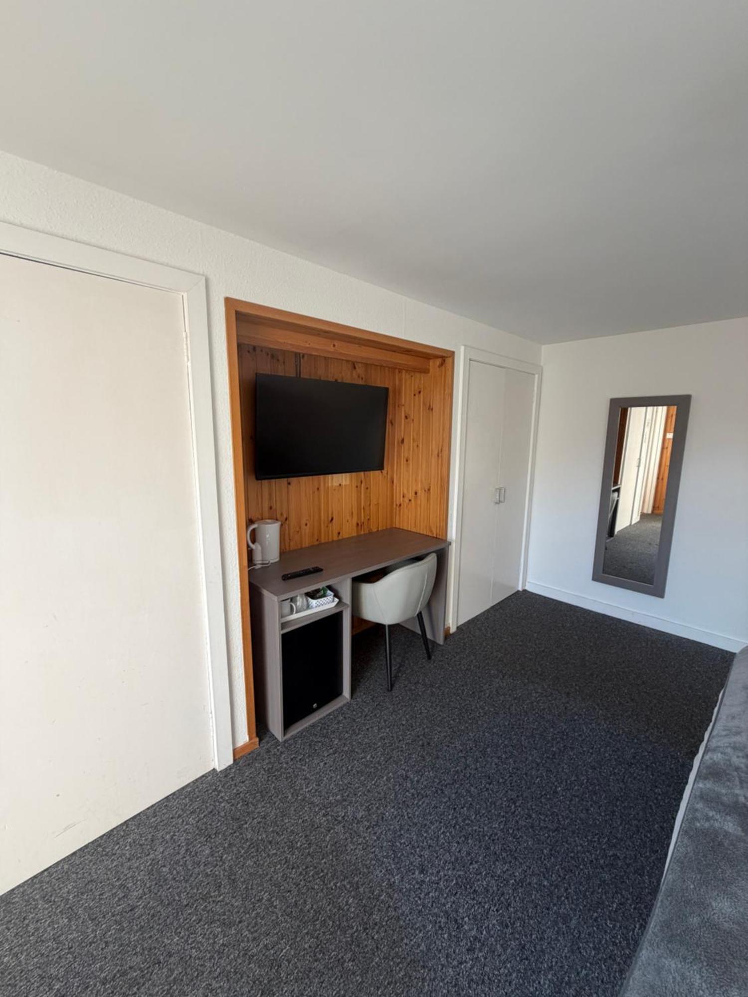 Deluxe Double Room,1765816232:JPEG