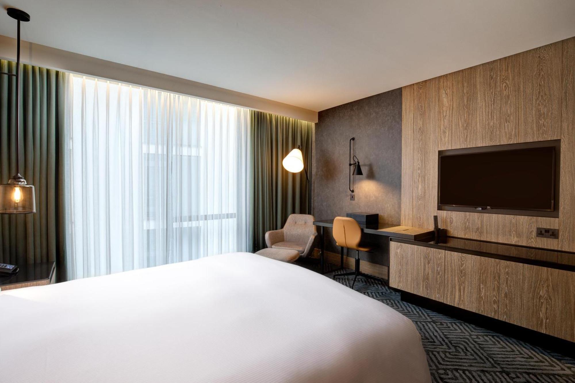 Kamer met Kingsize Bed