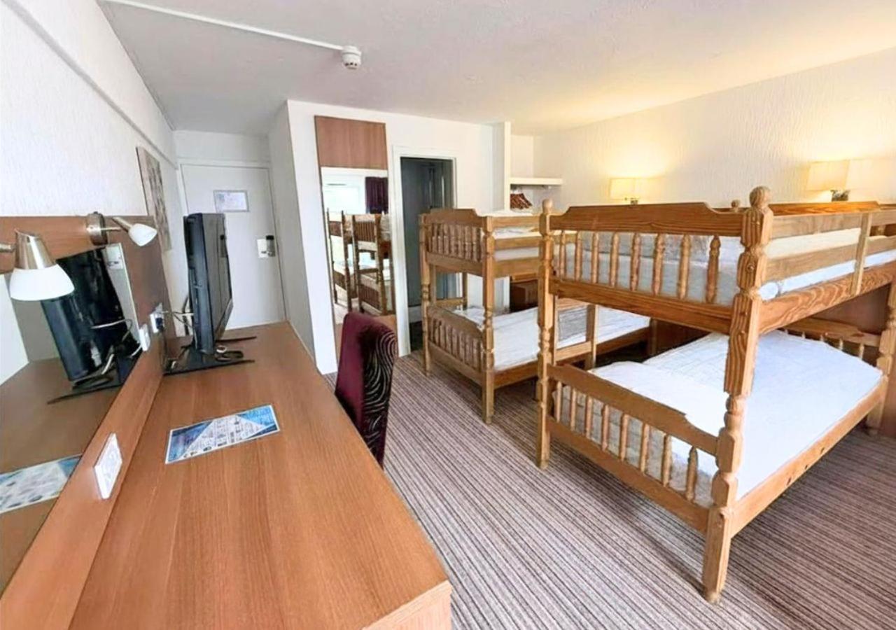 4-Bed Mixed Dormitory Room