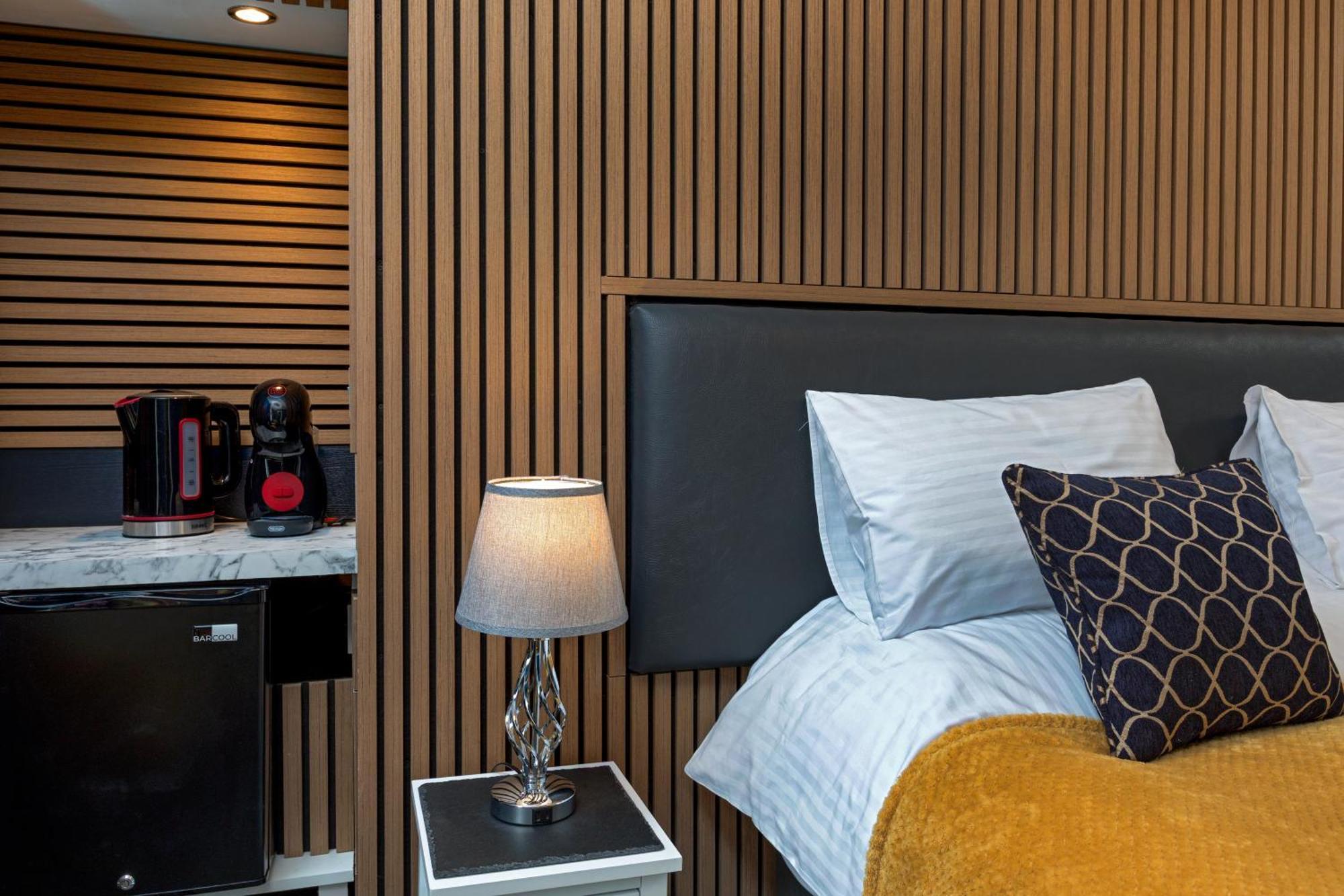 Chambre Double ou Lits Jumeaux - Vue Partielle sur Mer