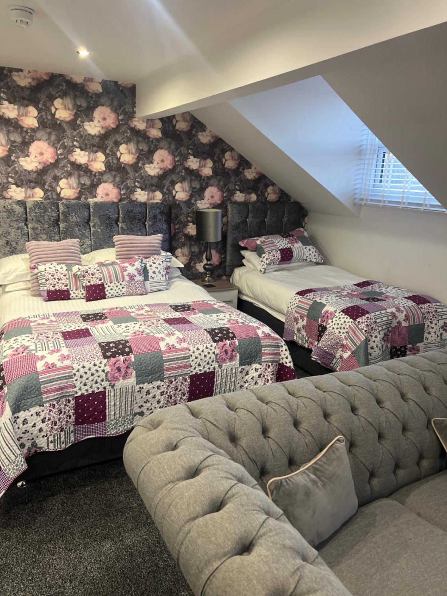 Standard Family Room,1766418494:JPEG