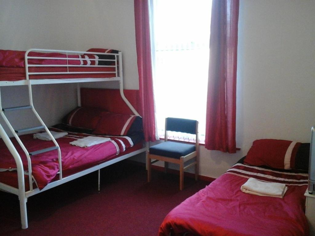 Familiekamer met Gedeelde Badkamer