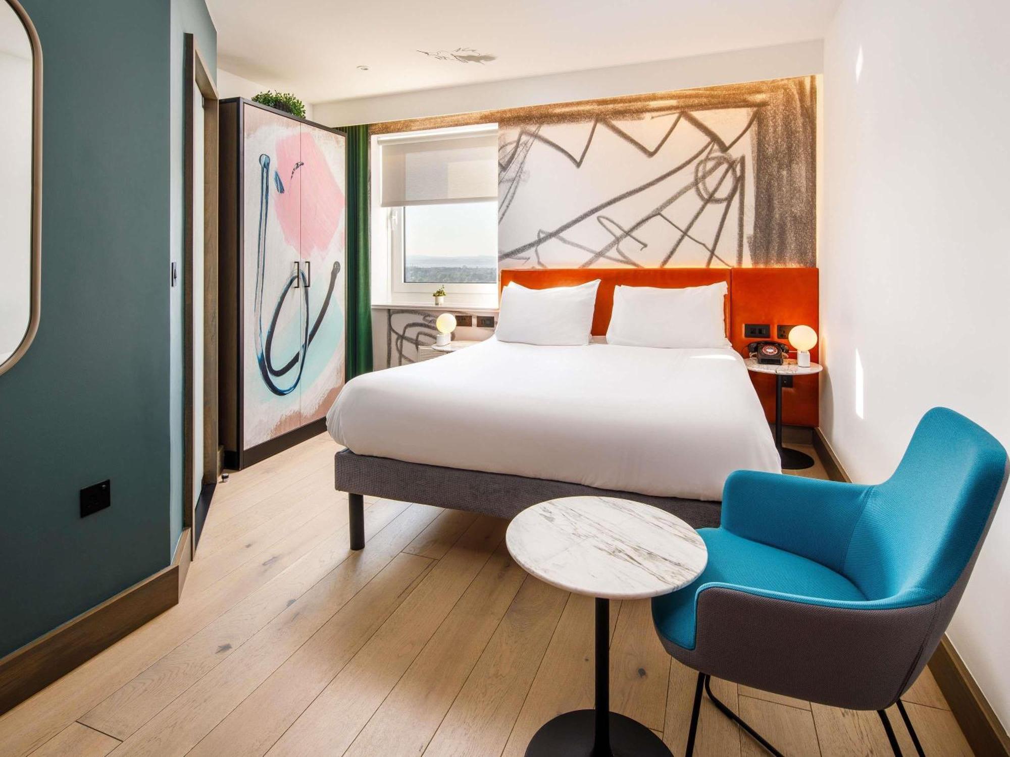 Junior Suite mit 1 Doppelbett und Balkon