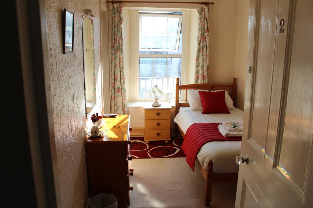 Single Room with Private Bathroom