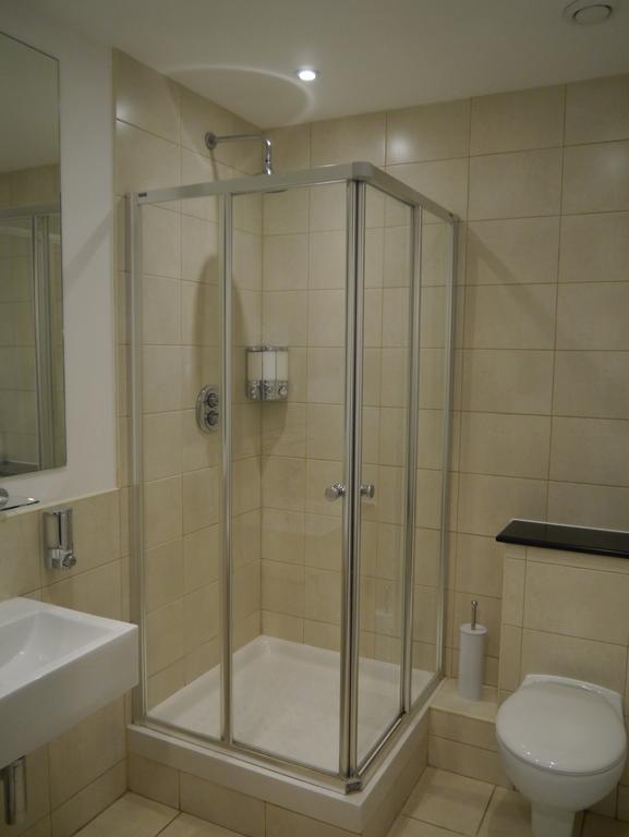 2 Bedroom Apartment,223664777:JPEG