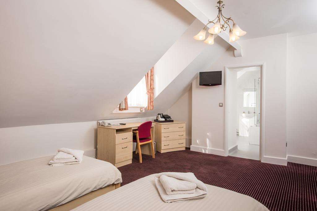 Quarto Standard com 2 Camas de Solteiro
