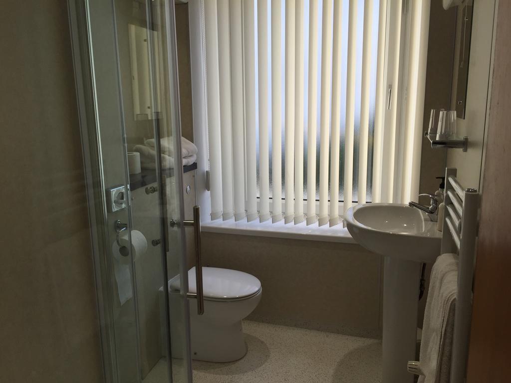 Double Room,831851795:JPEG