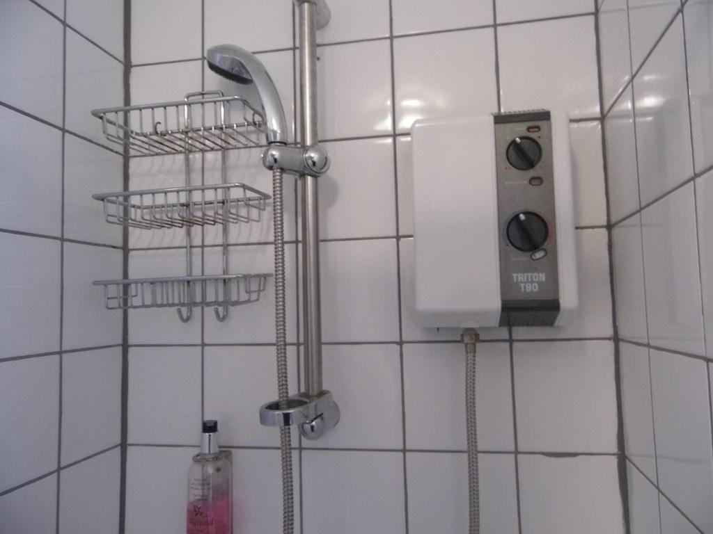 Single Room,221249102:JPEG