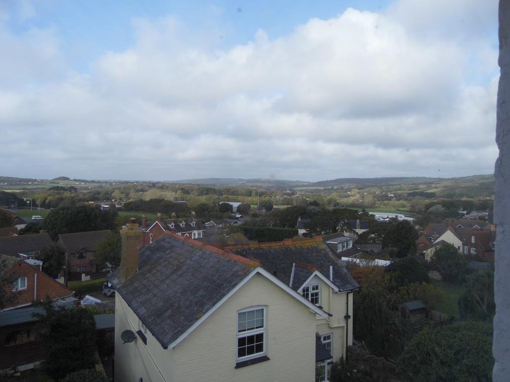 Family Room (2 Adults + 2 Children),221249114:JPEG