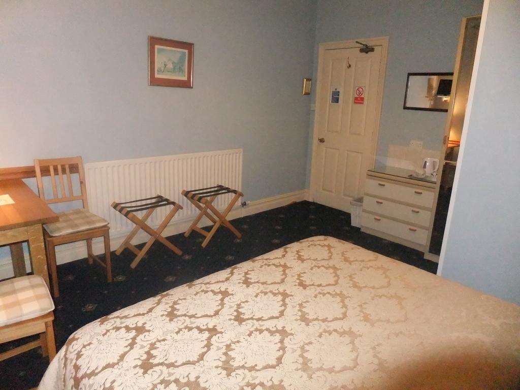 Double Room,224191910:JPEG