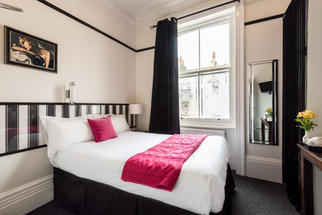 Superior Single Room,226544897:JPEG