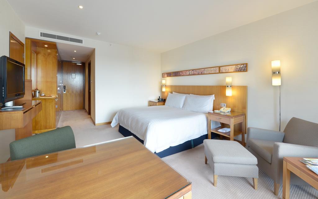 Chambre Lit King-Size Premier Rivière