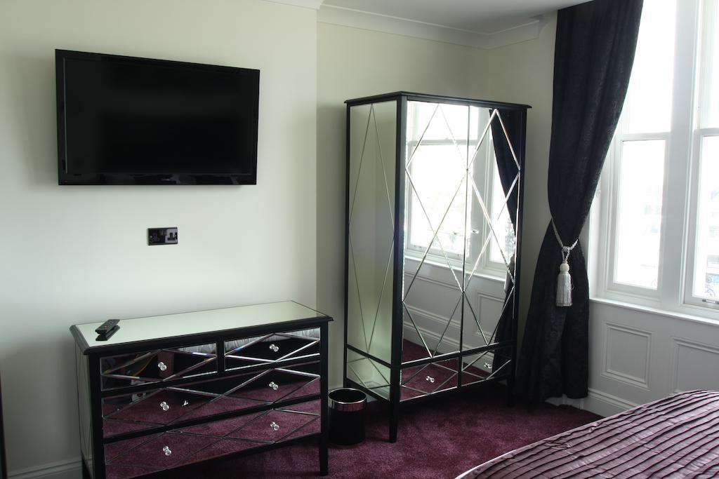 Standard King Room