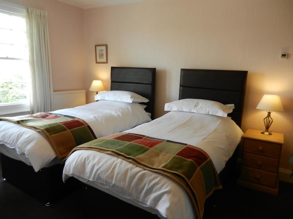 Small Double Room,404242197:JPEG