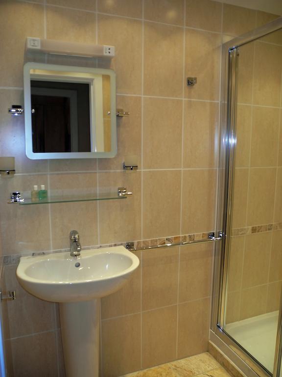 Double Room,776120947:JPEG