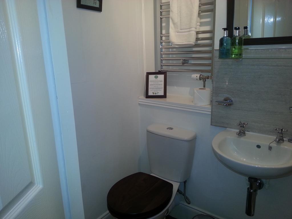 Double or Twin Room,1765370143:JPEG