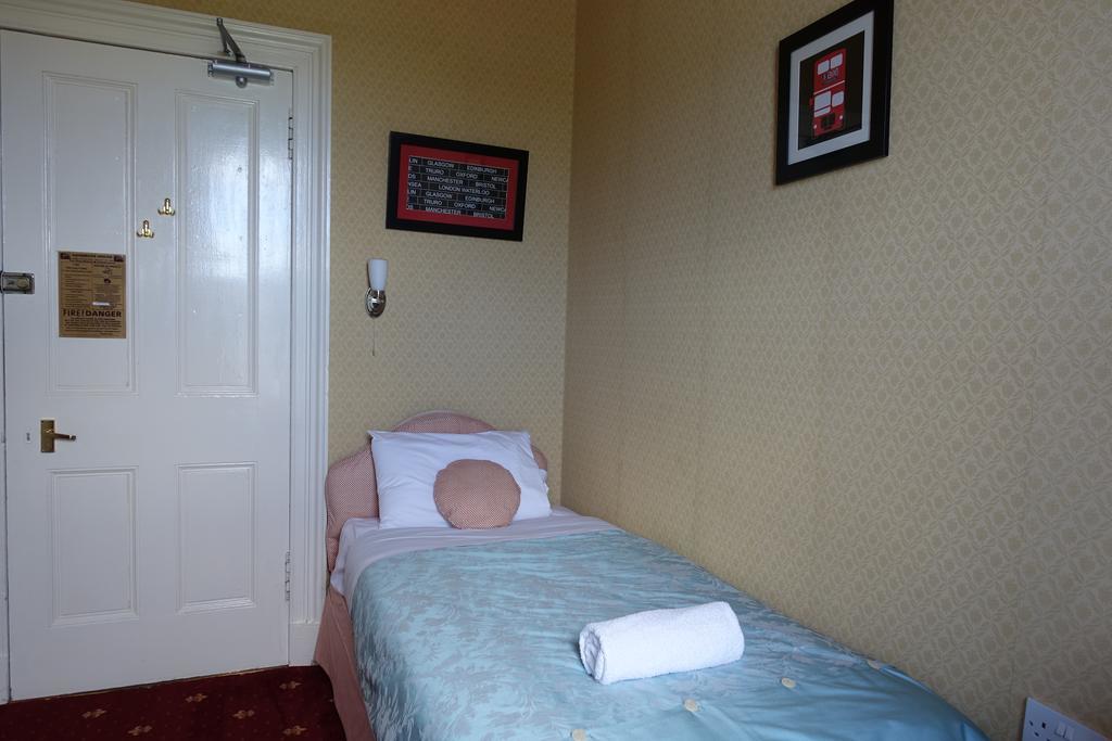 Eenpersoonskamer met Gedeelde Badkamer